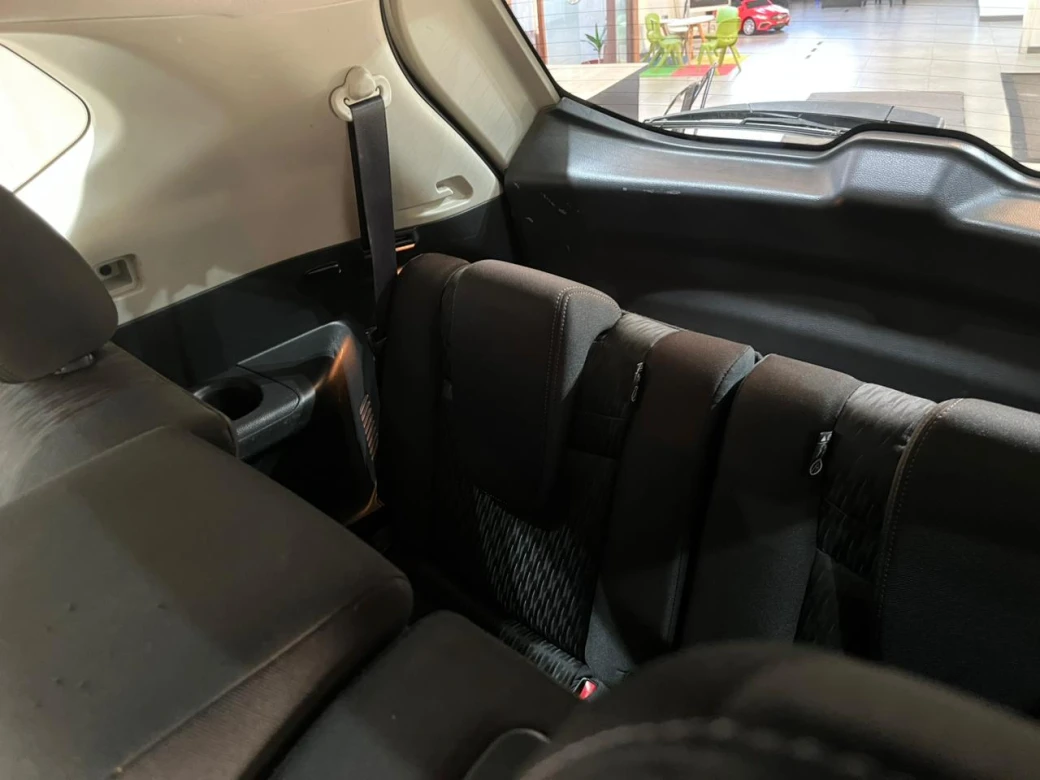 imagen 0 de vehiculo con id 2182